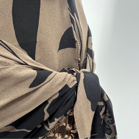 Reformation size small NWT Izelle Dress Soana
Floral Black and Brown Dress maxi - Picture 8 of 9